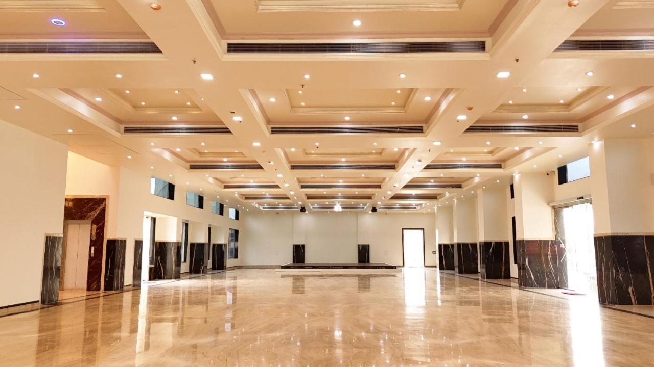 Vedika Garden Hotel Ambavna Ngoại thất bức ảnh