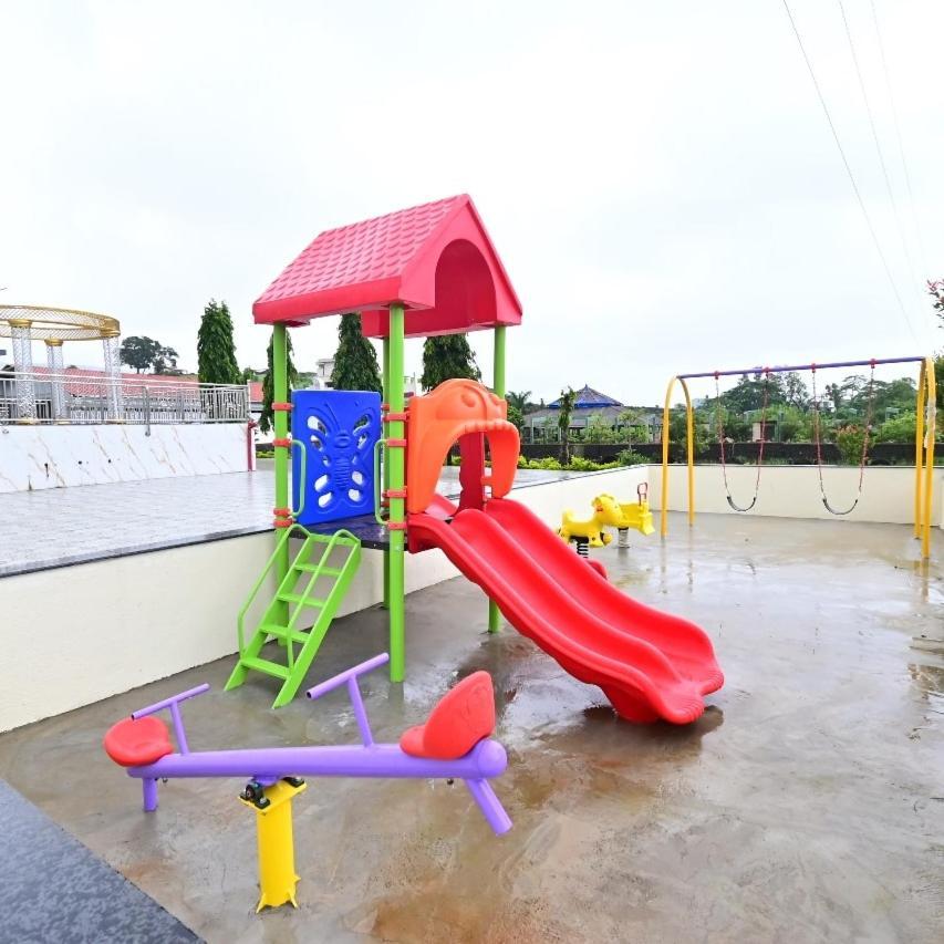 Vedika Garden Hotel Ambavna Ngoại thất bức ảnh